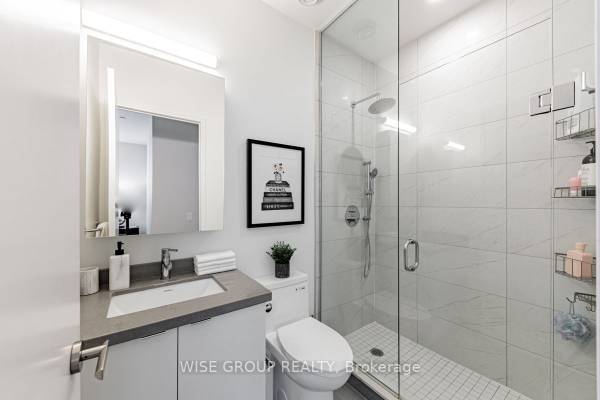 8868 Yonge St, #907E