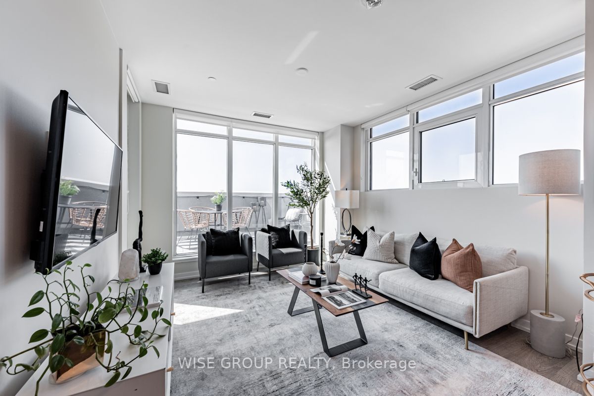 8868 Yonge St, #907E