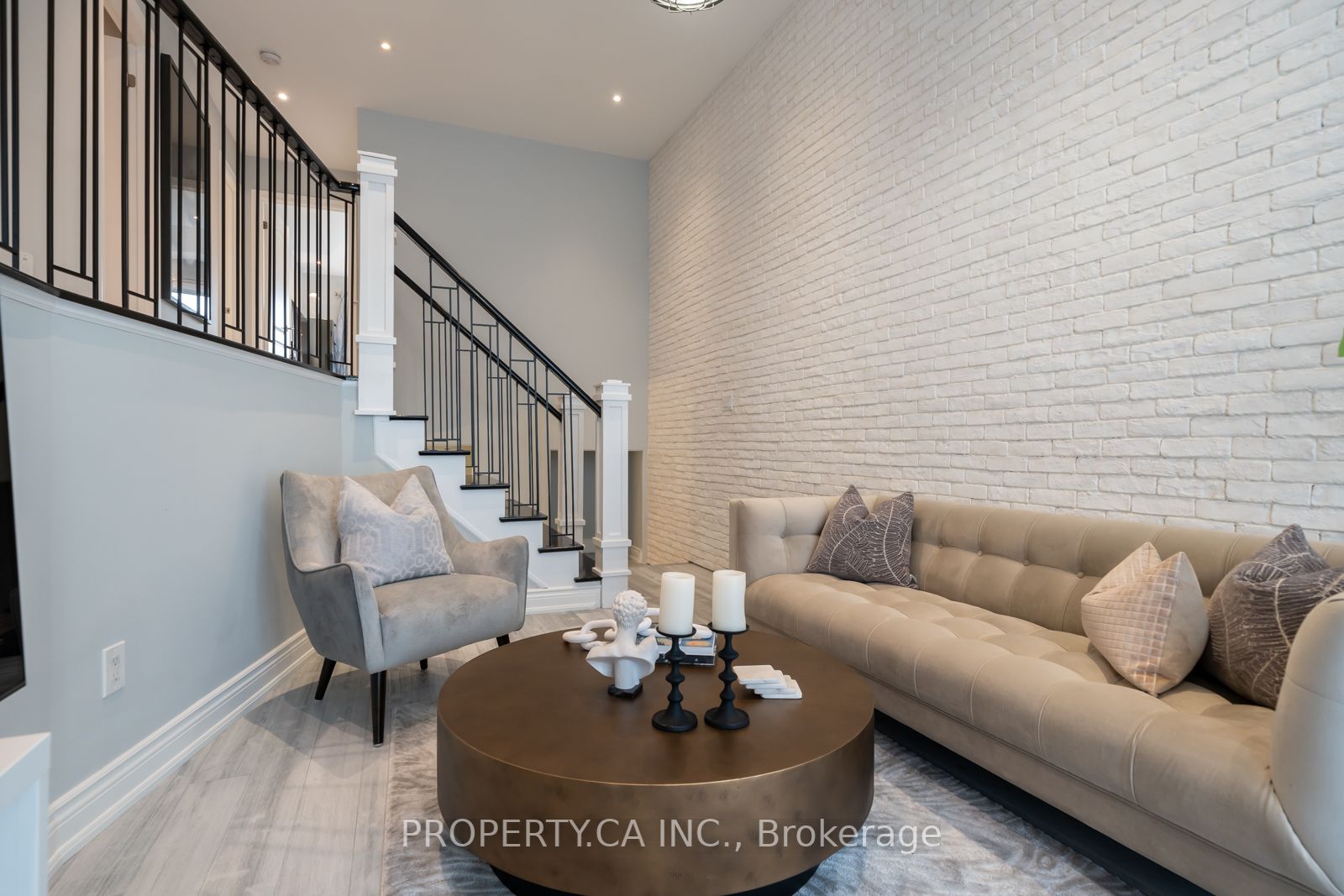 161 Mintwood Rd