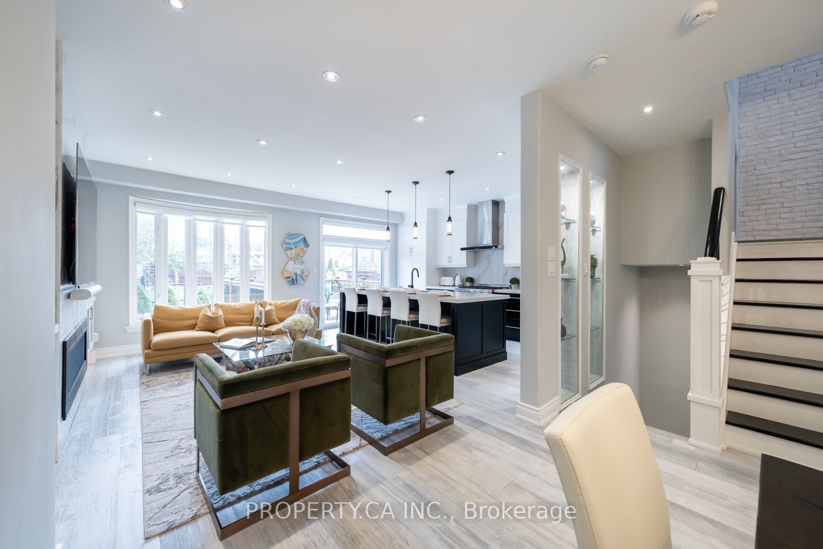 161 Mintwood Rd