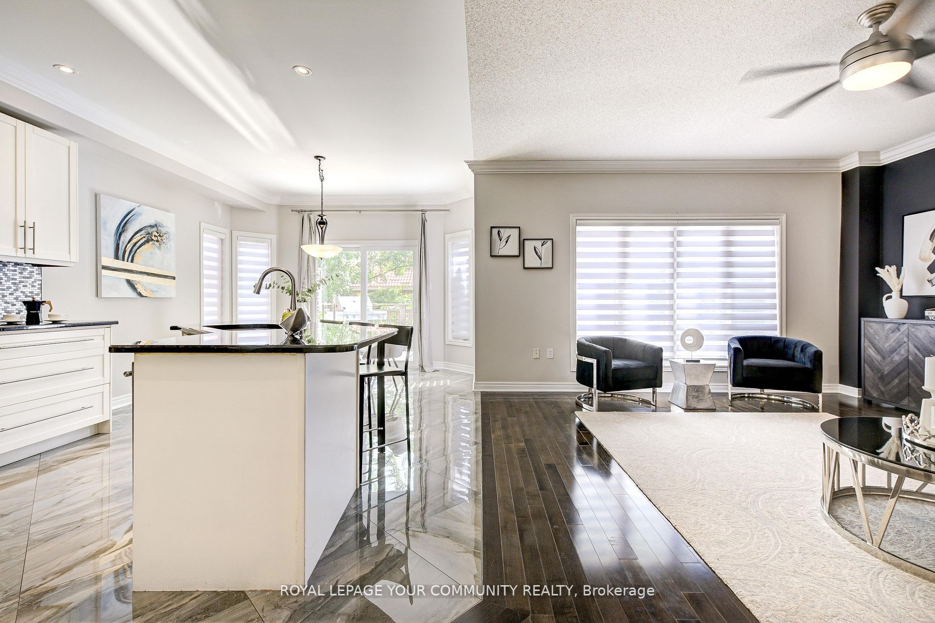 63 Woodbury Cres