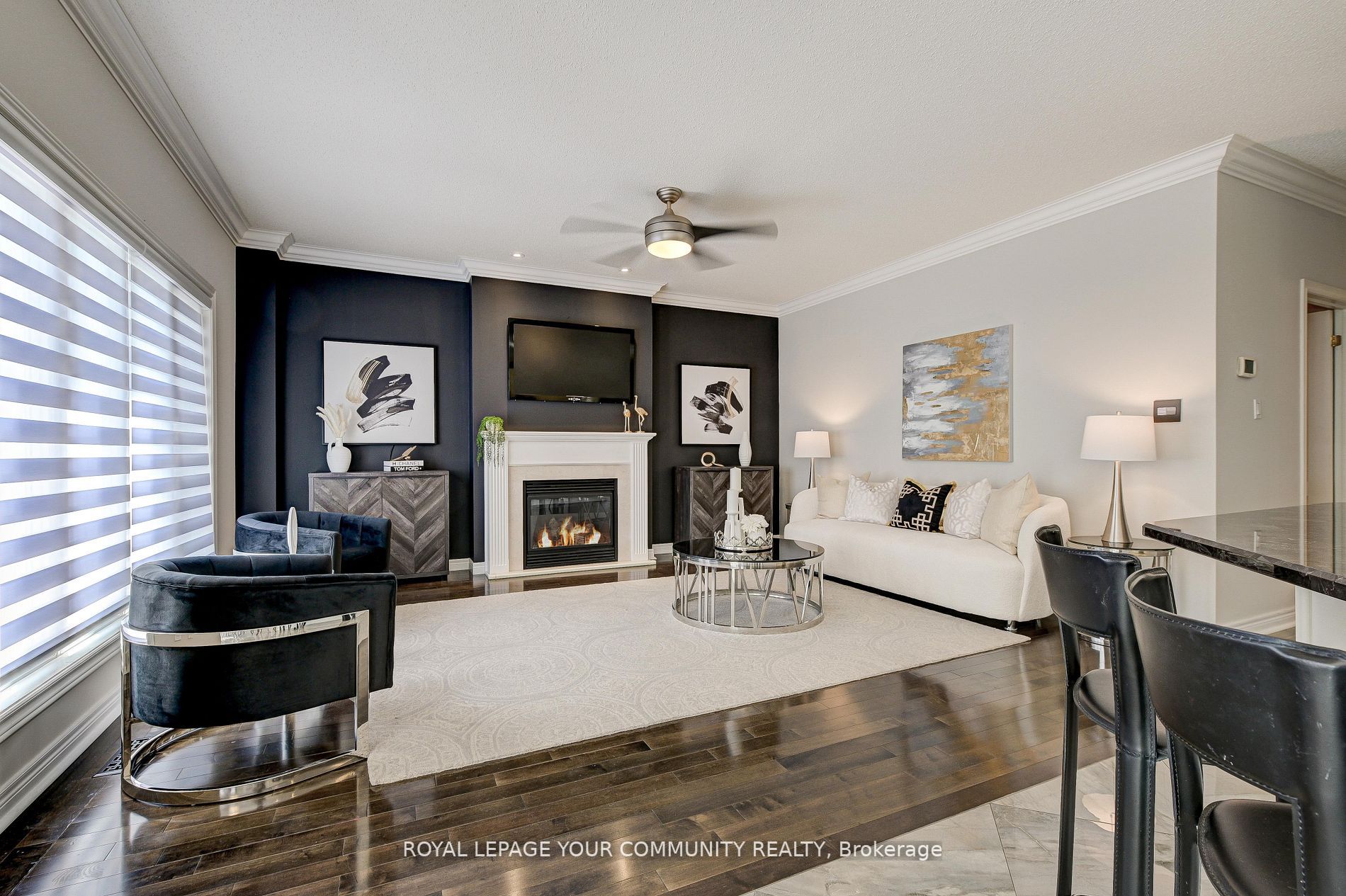 63 Woodbury Cres