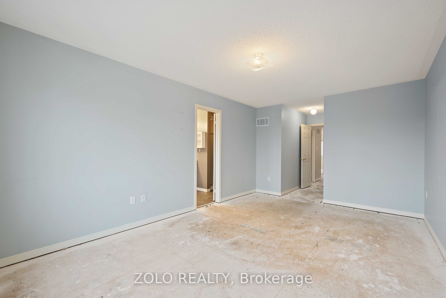 590 Reeves Way Blvd