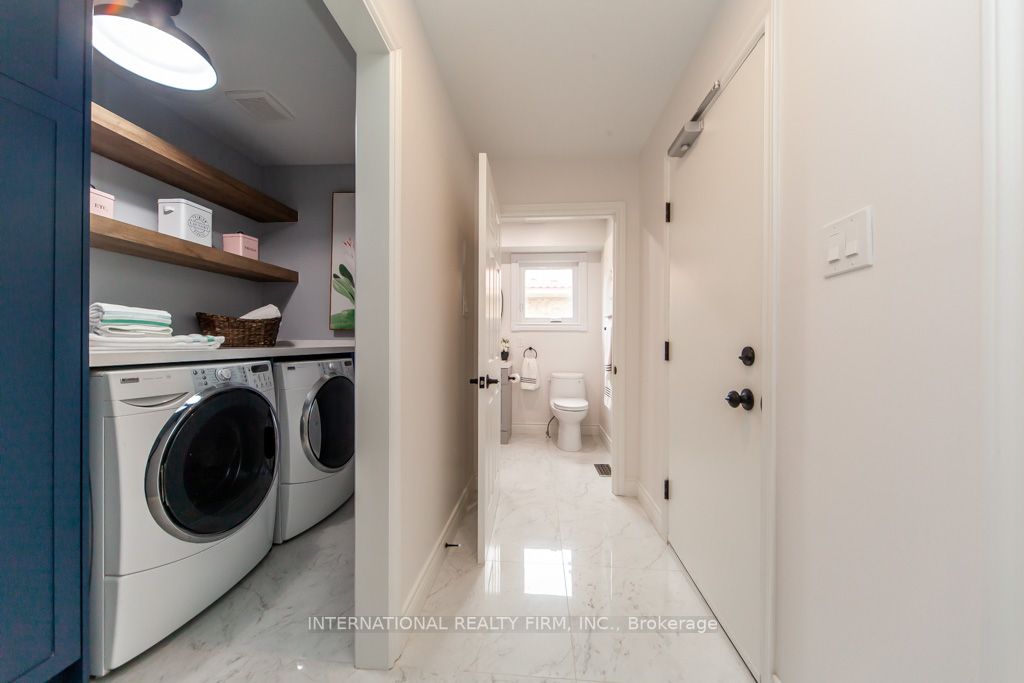 11 Coates Cres