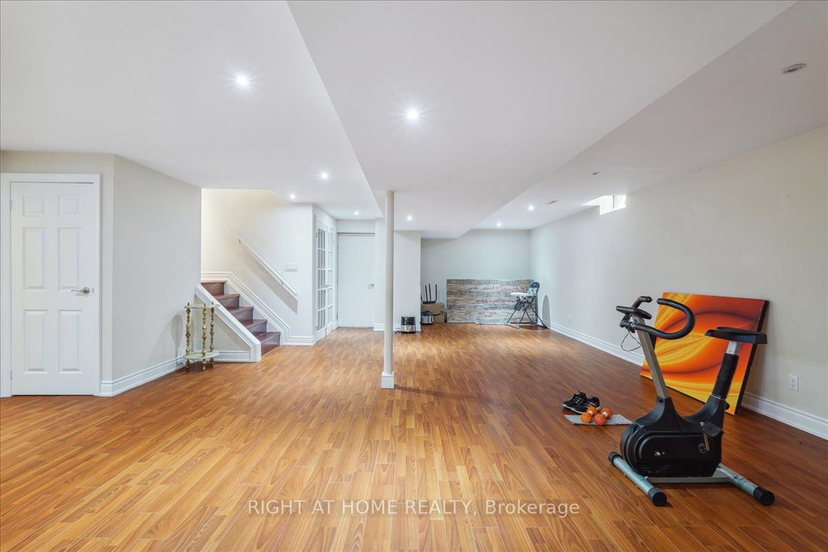 789 Shanahan Blvd