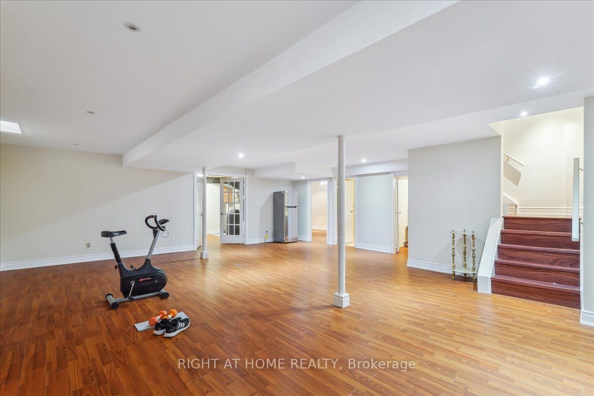 789 Shanahan Blvd