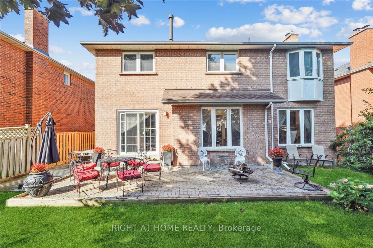 789 Shanahan Blvd