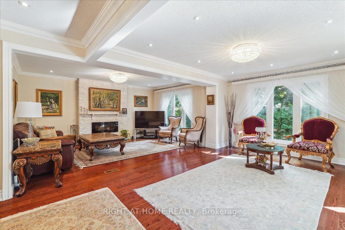 789 Shanahan Blvd