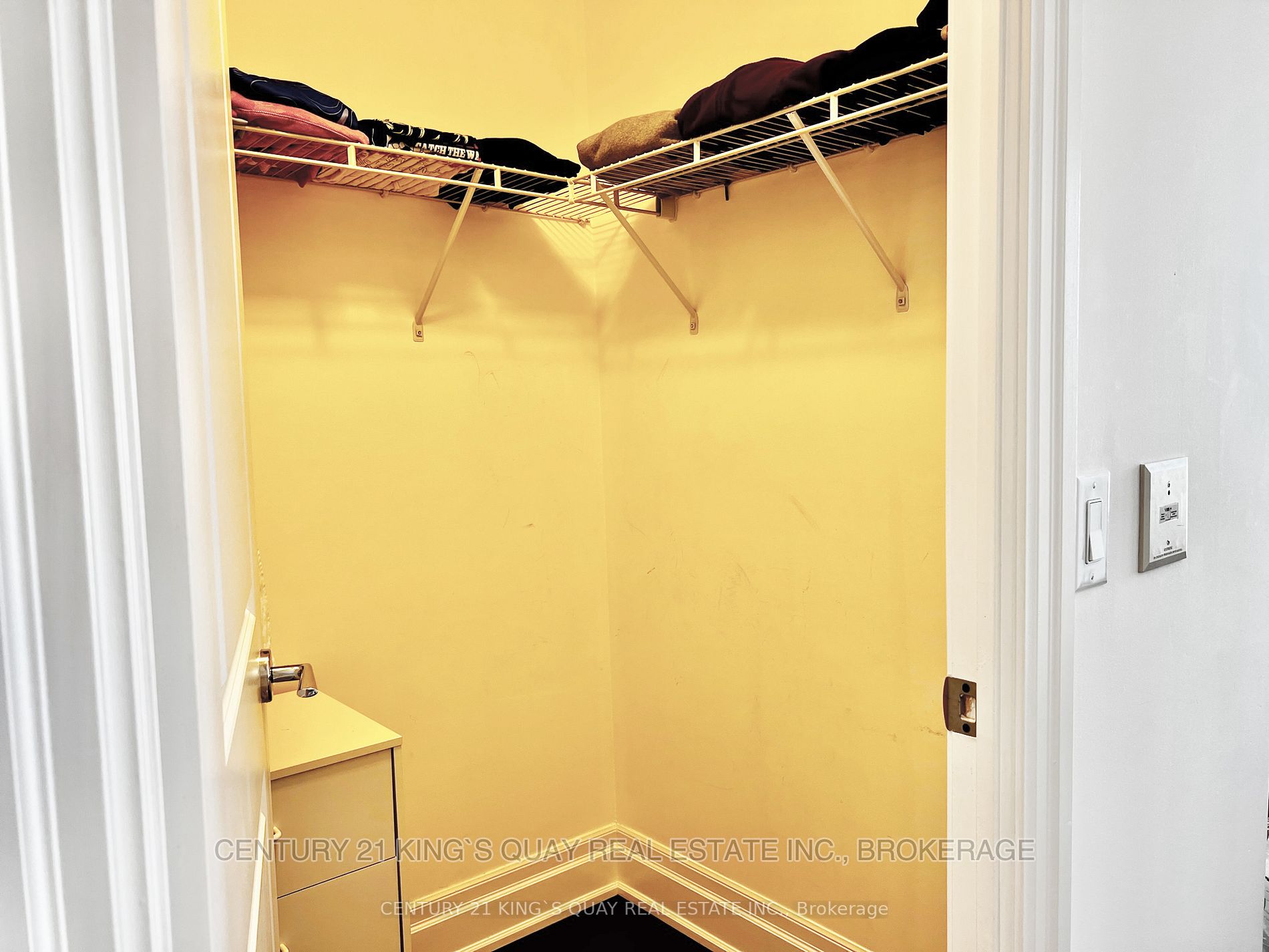 111 Upper Duke Crescent, #315