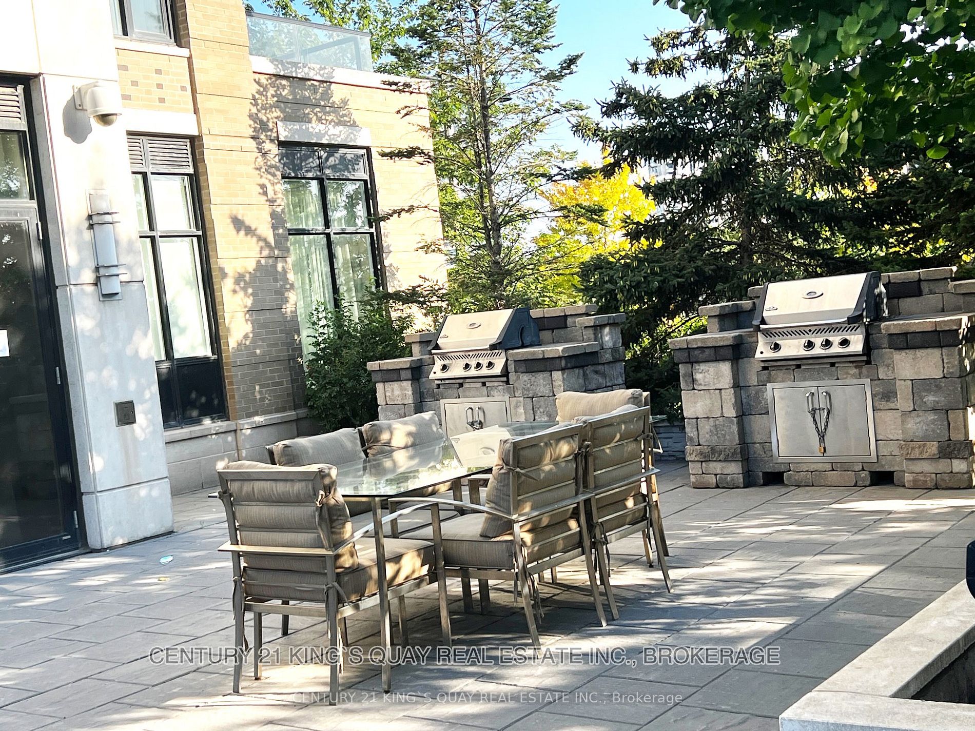 111 Upper Duke Crescent, #315