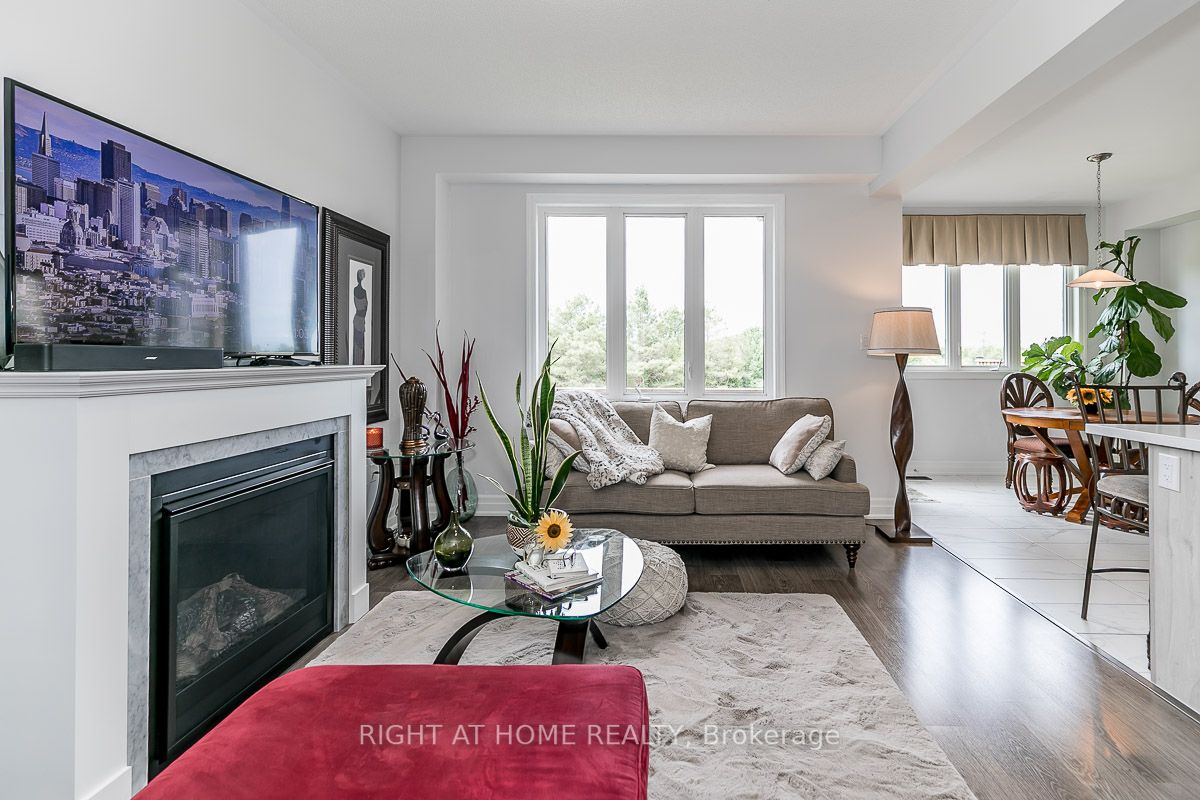 36 Wood Cres
