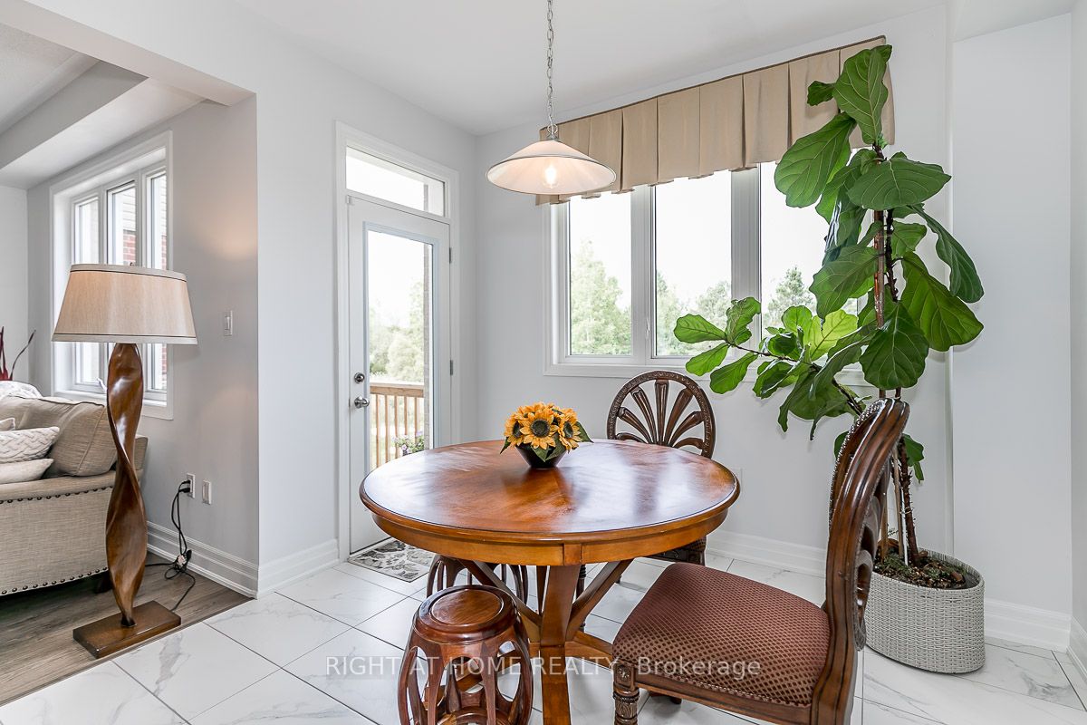 36 Wood Cres