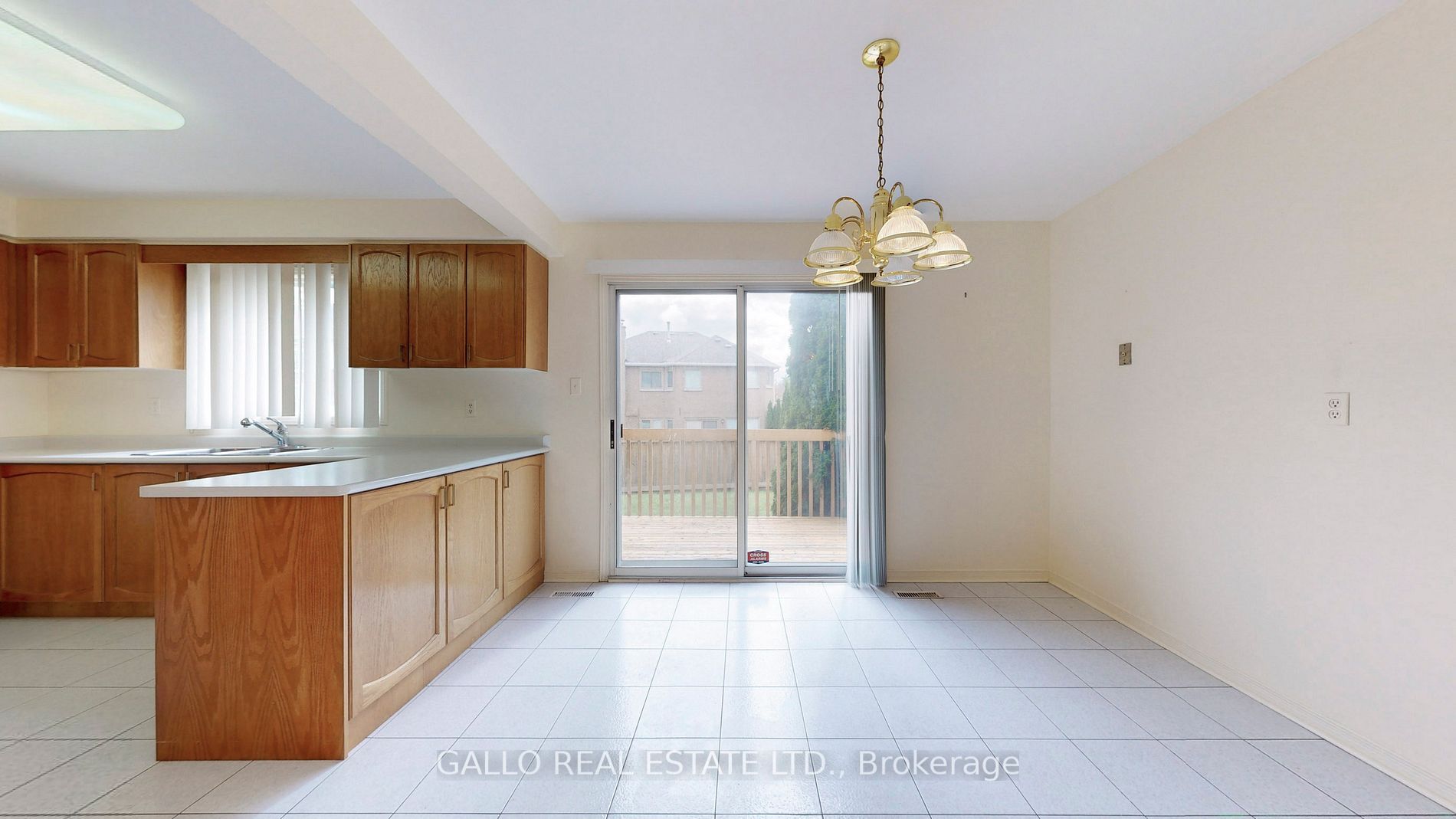 804 Hollander Rd