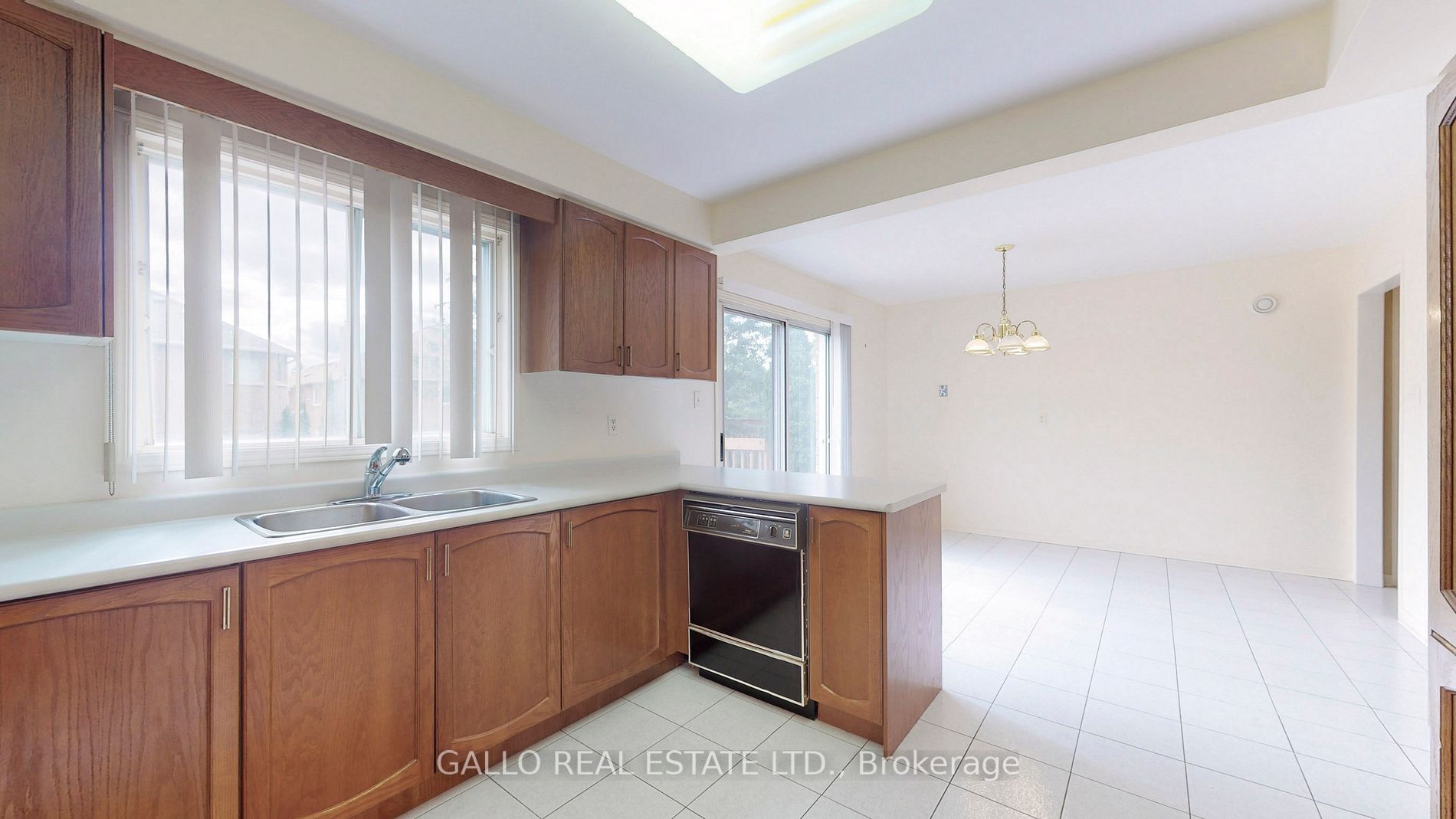 804 Hollander Rd