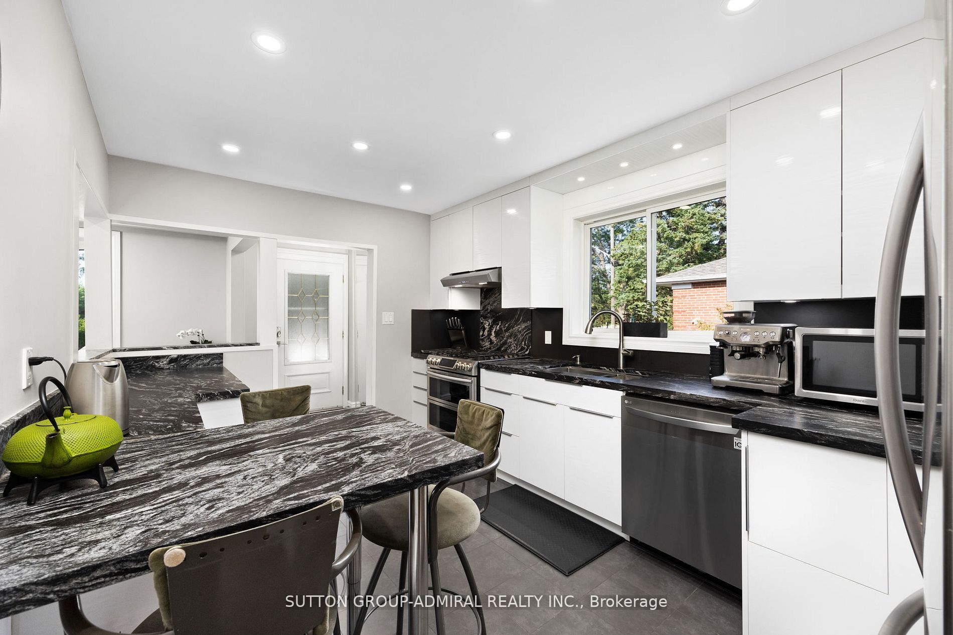 328 Skopit Rd