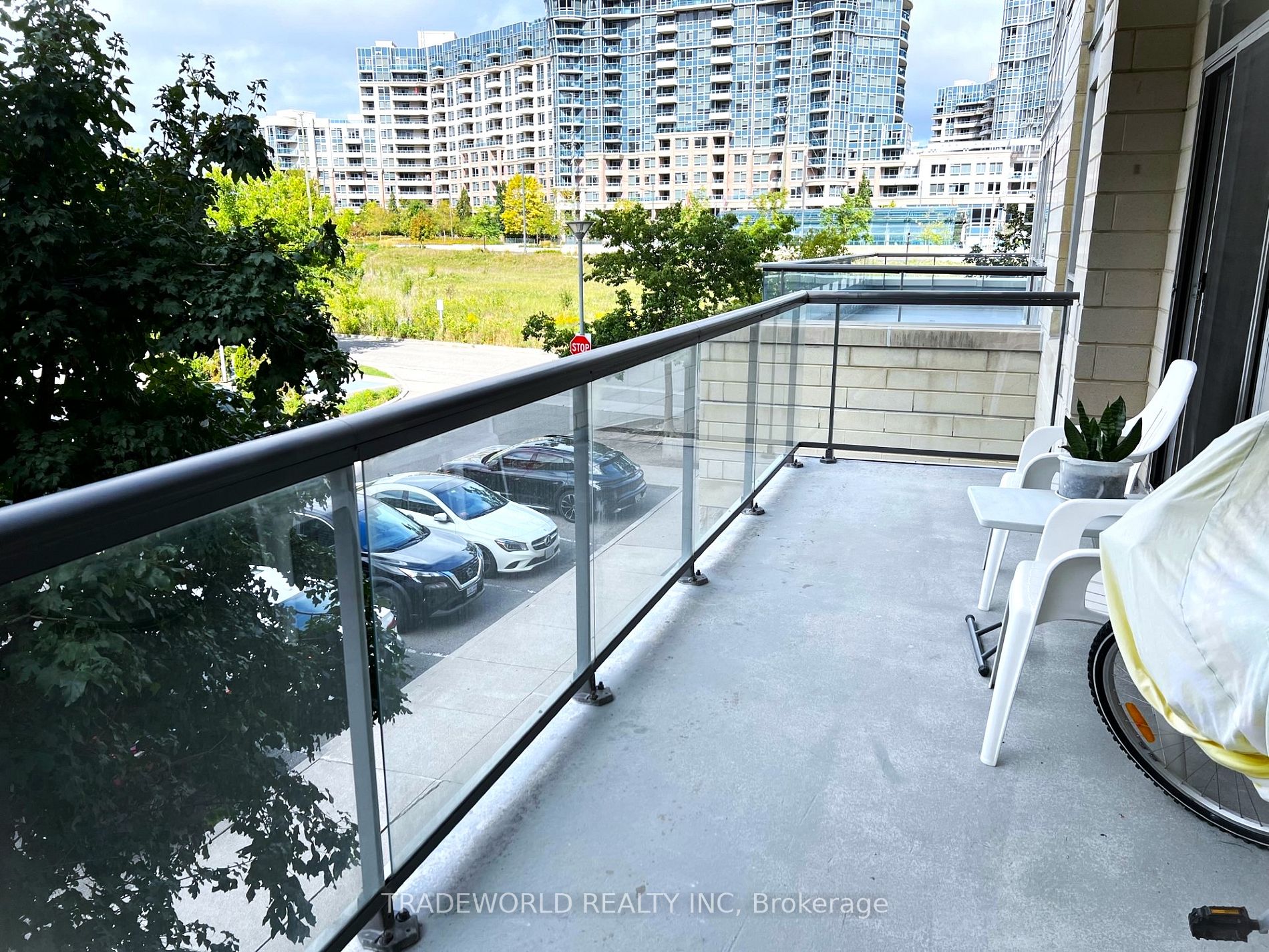 60 South Town Centre Blvd, #205