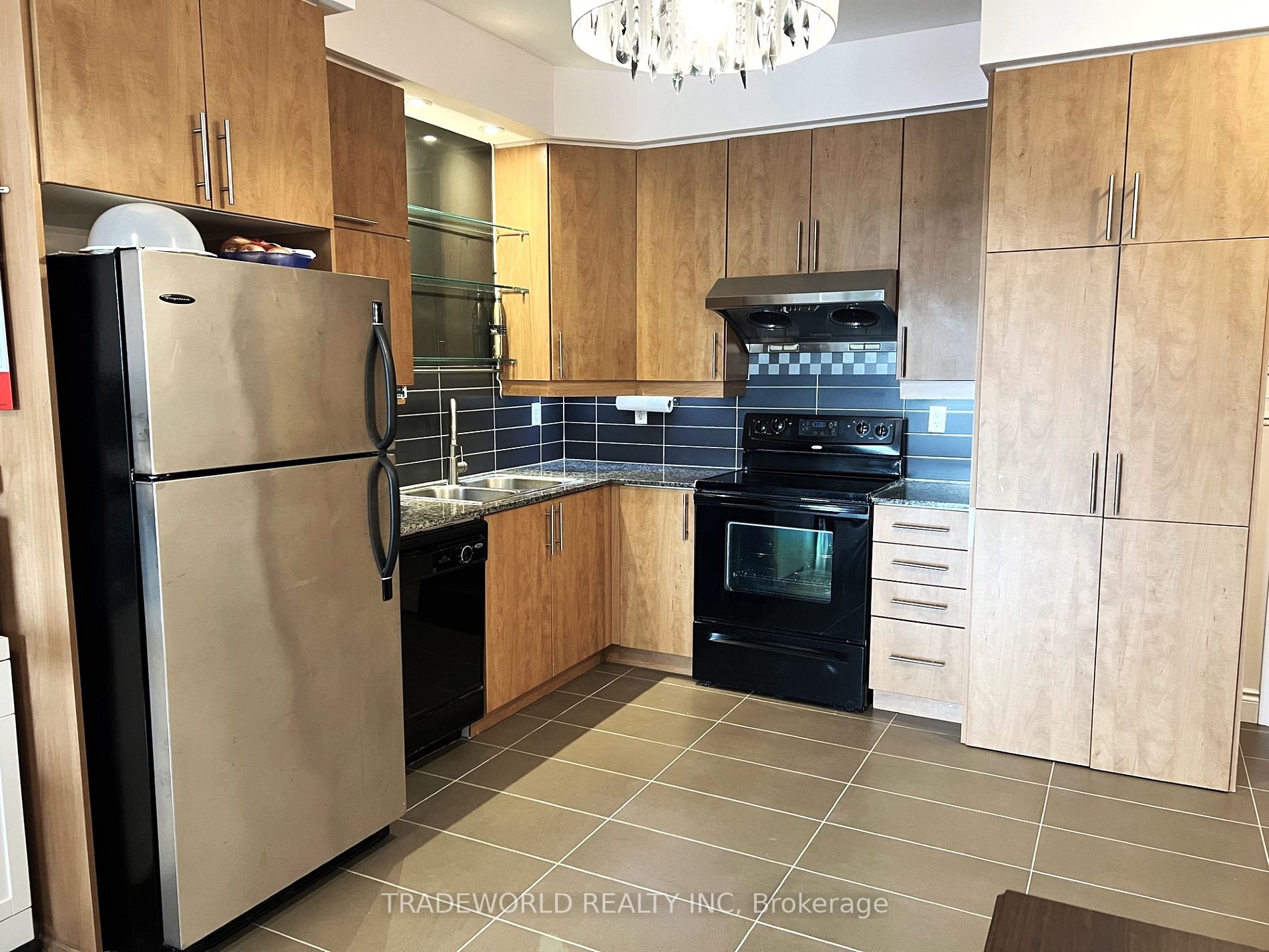 60 South Town Centre Blvd, #205
