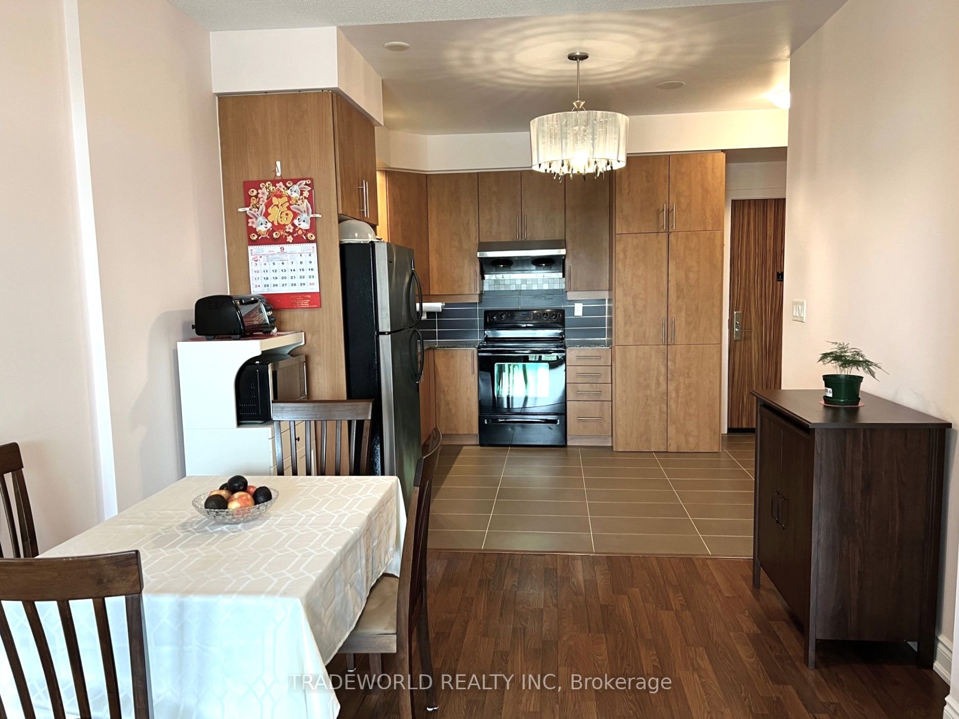 60 South Town Centre Blvd, #205