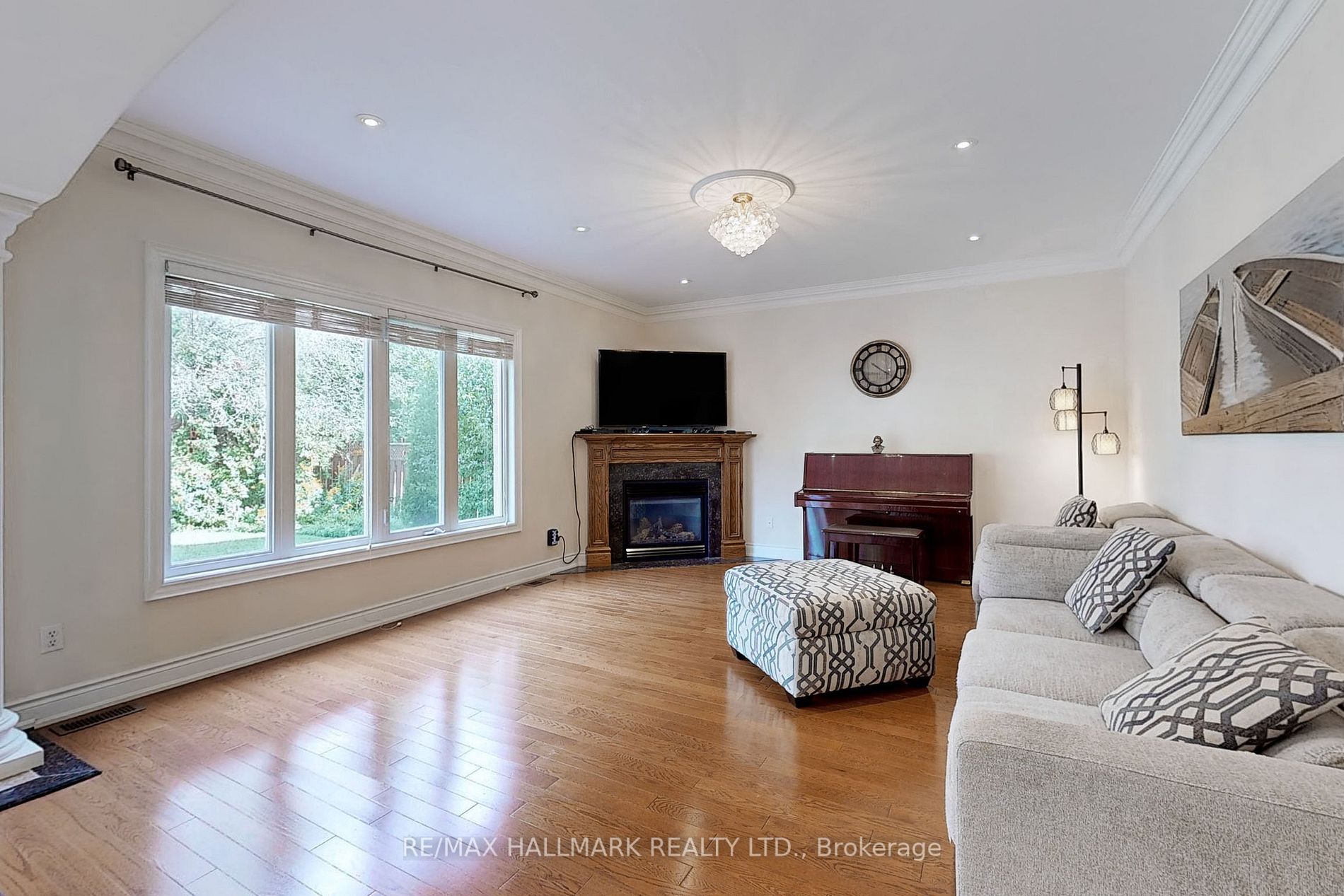 176 Brookside Rd