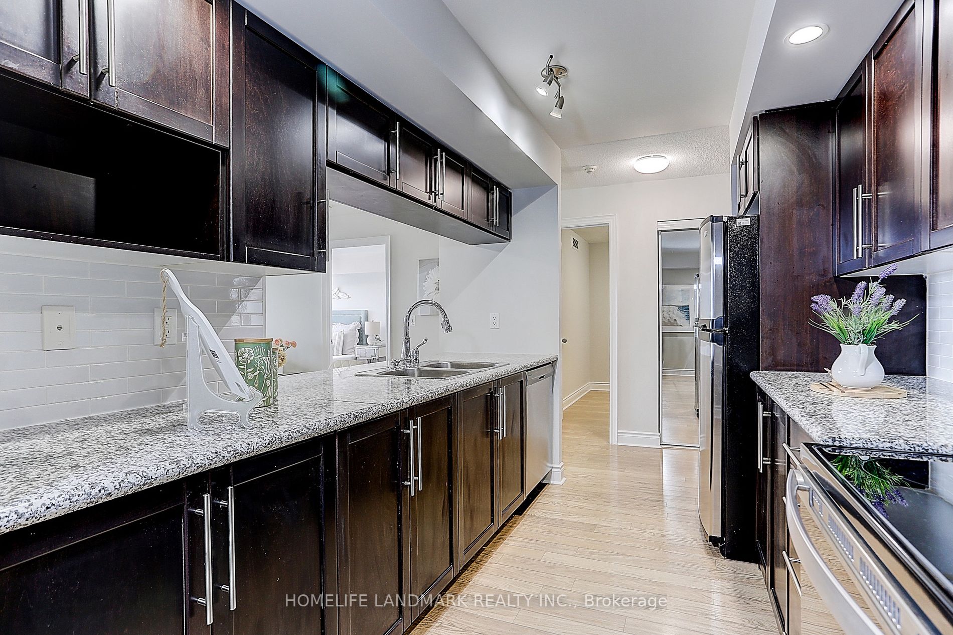 23 Cox Blvd, #1065