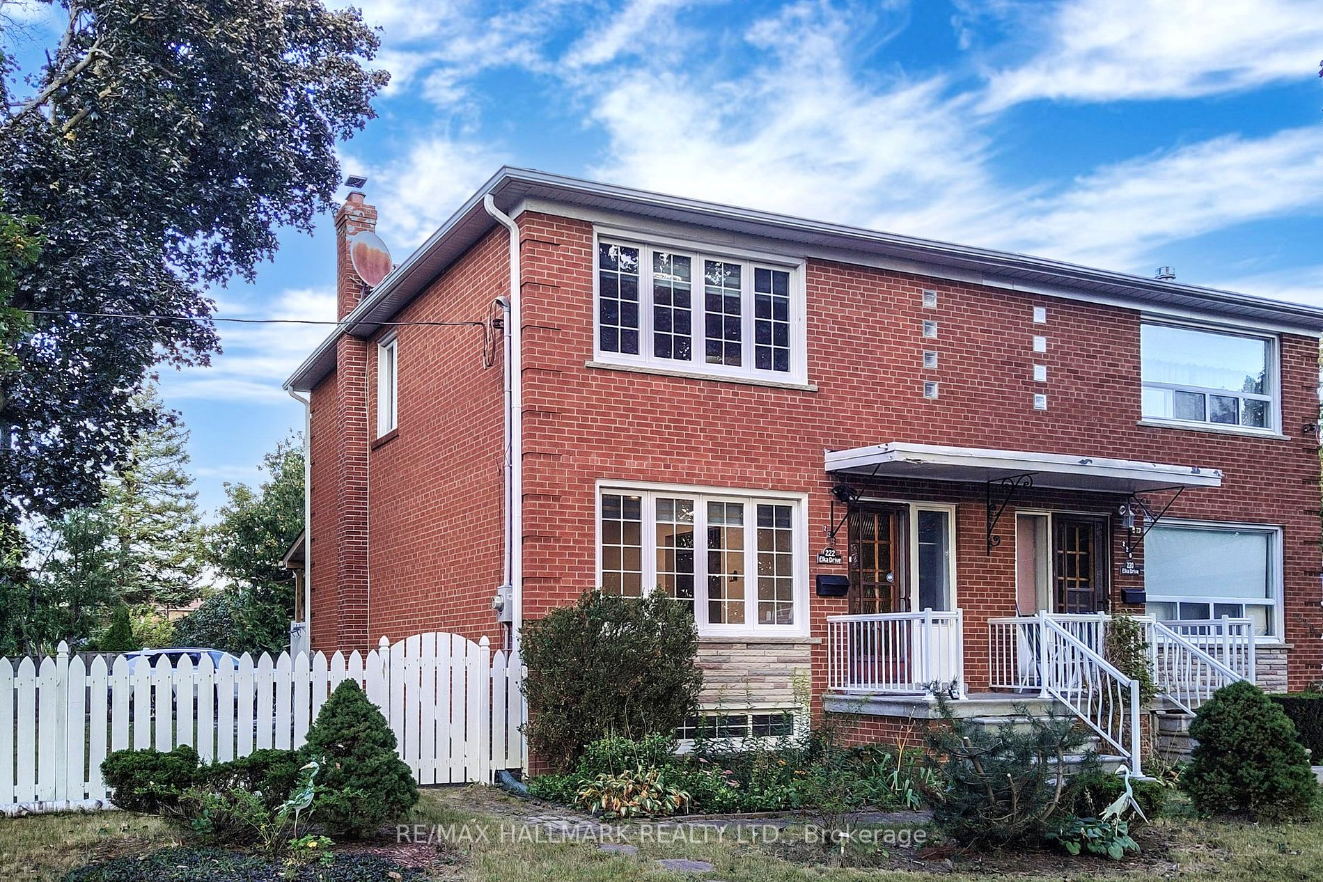 222 Elka Dr