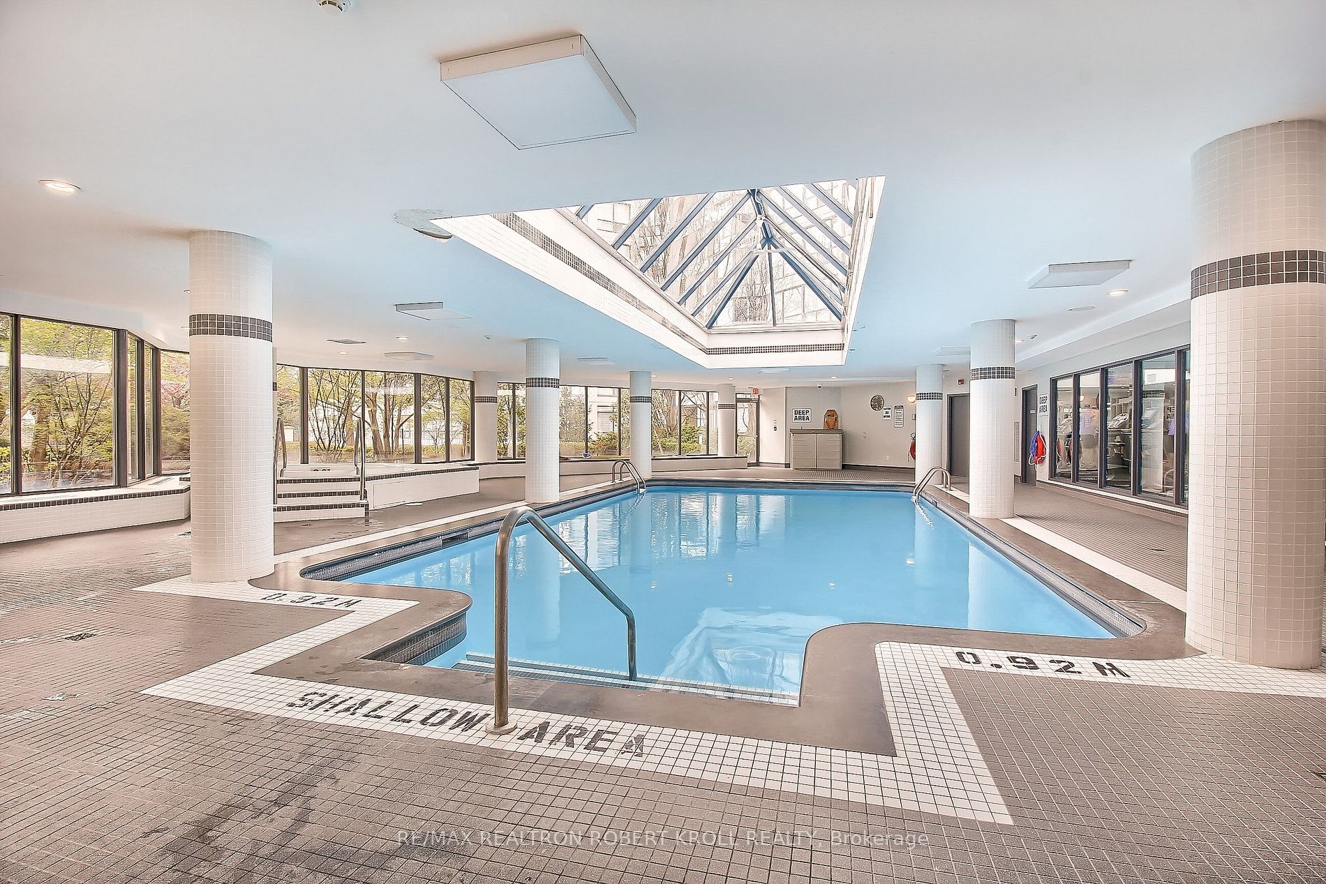 7300 Yonge St, #701