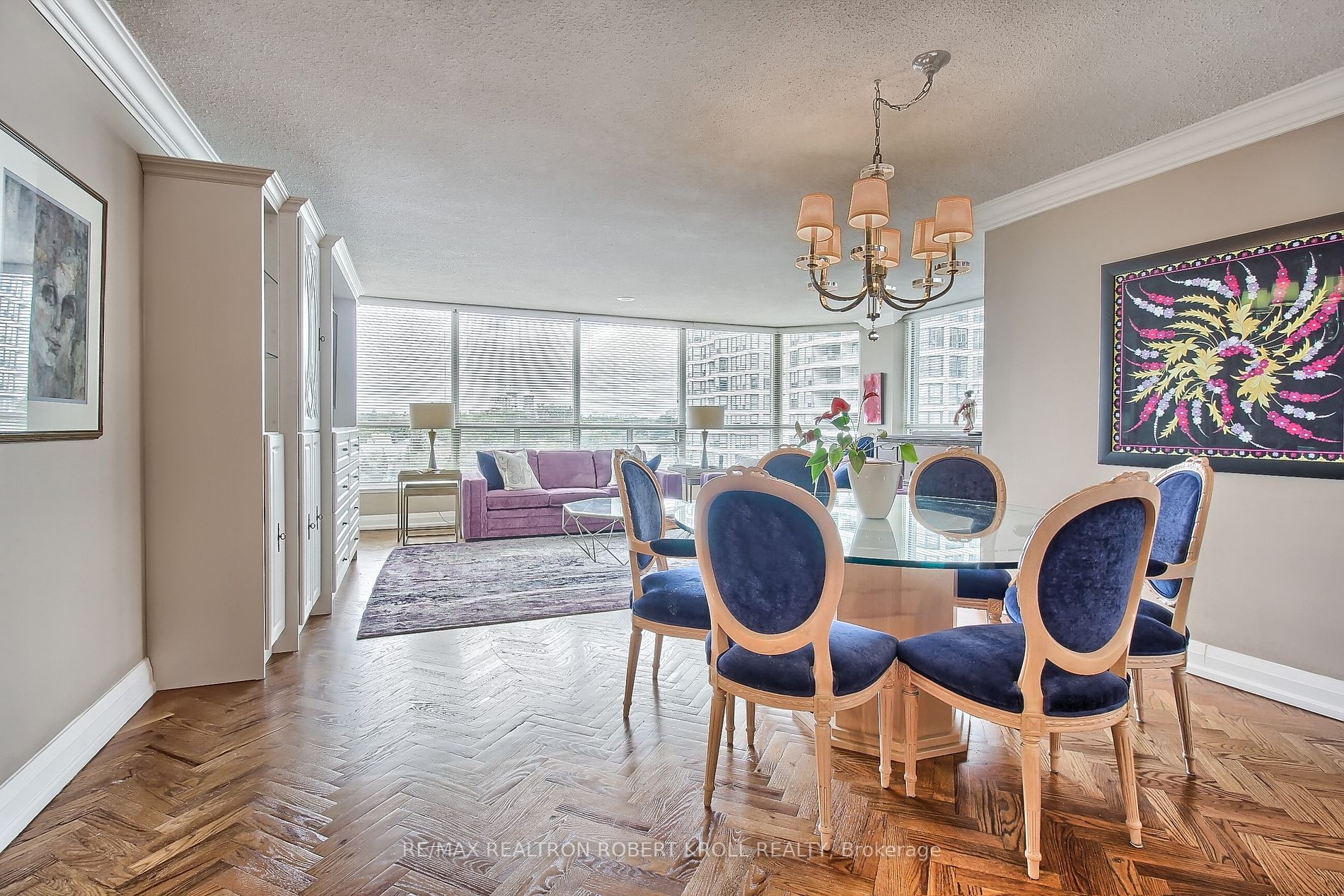 7300 Yonge St, #701