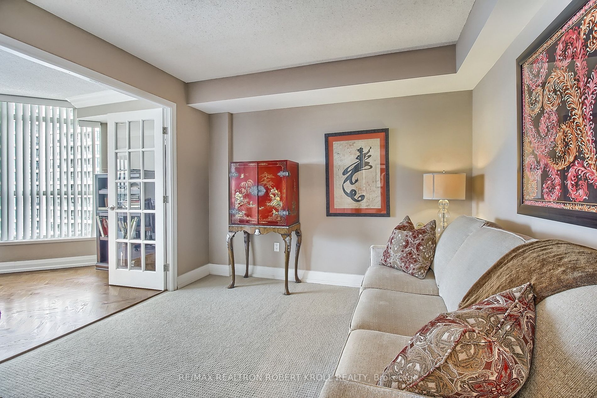 7300 Yonge St, #701