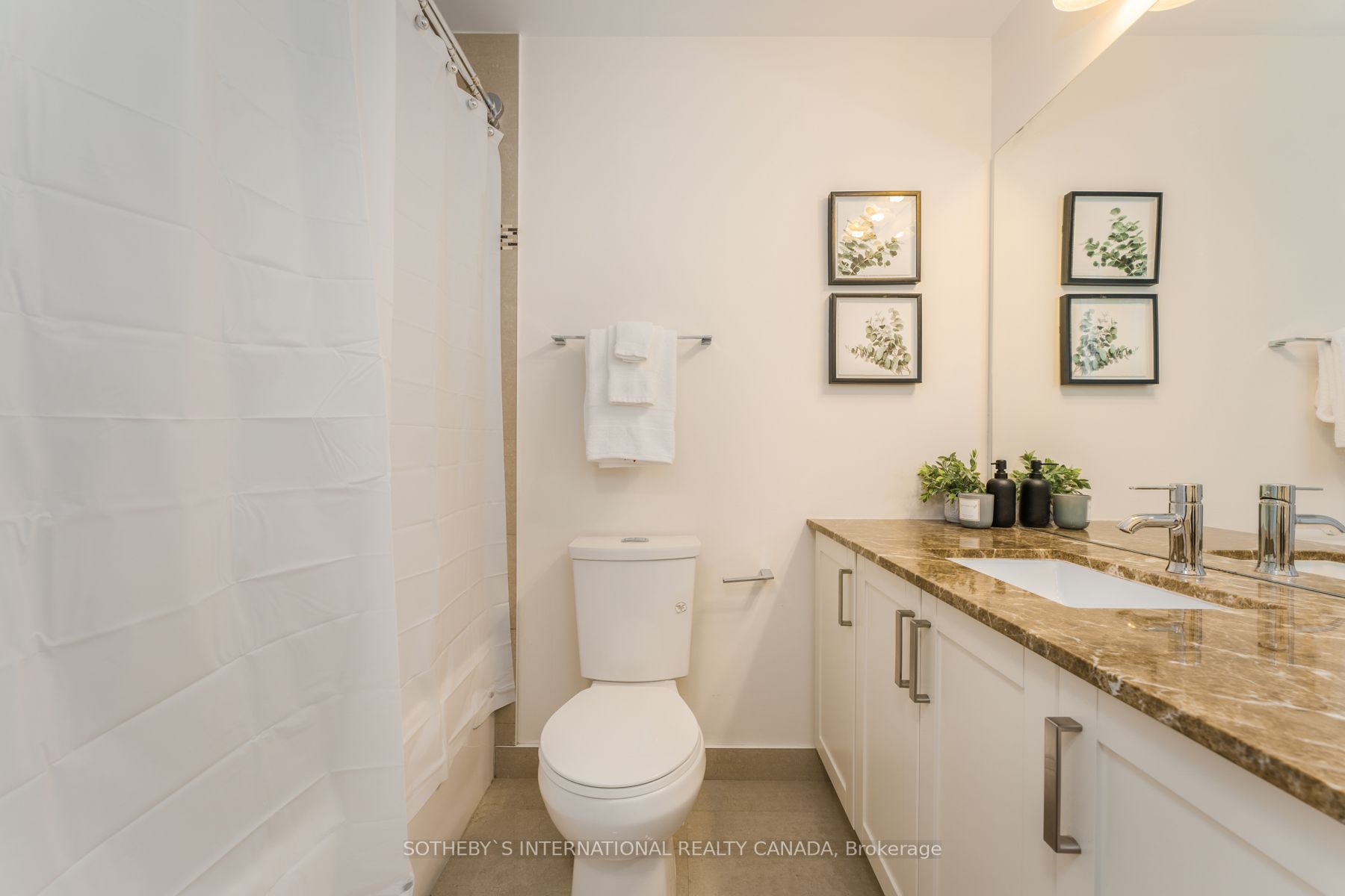 11611 Yonge Street, #521
