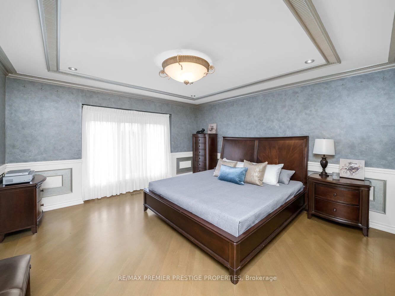 90 Rachelle Crt