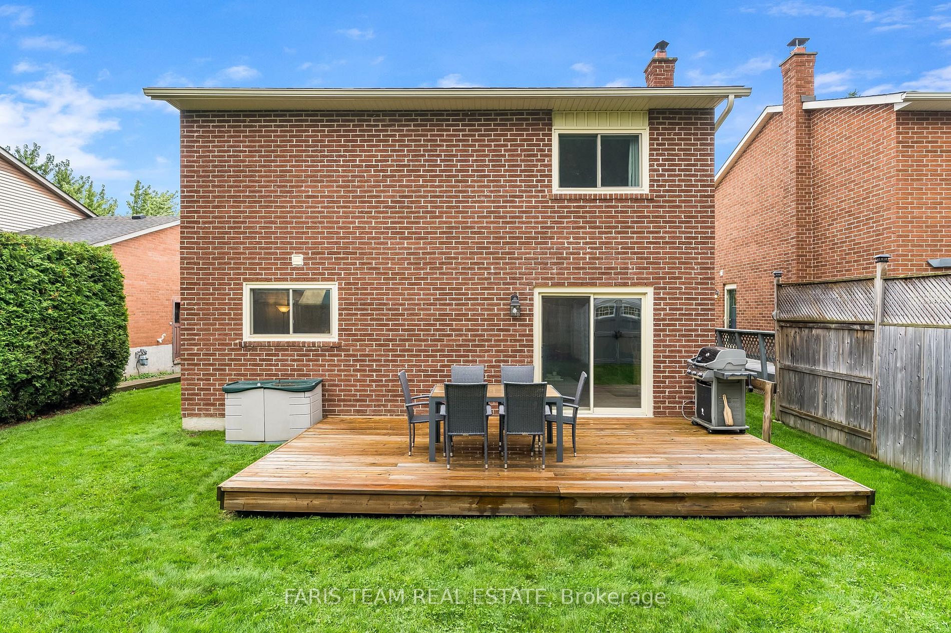 271 Yorkshire Dr