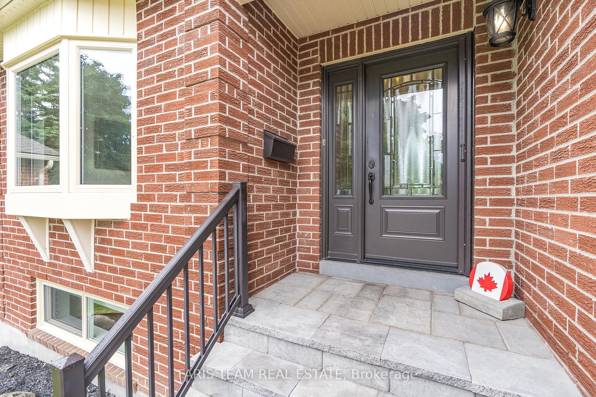 271 Yorkshire Dr