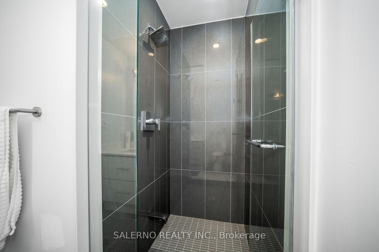 375 Sea Ray Ave, #243