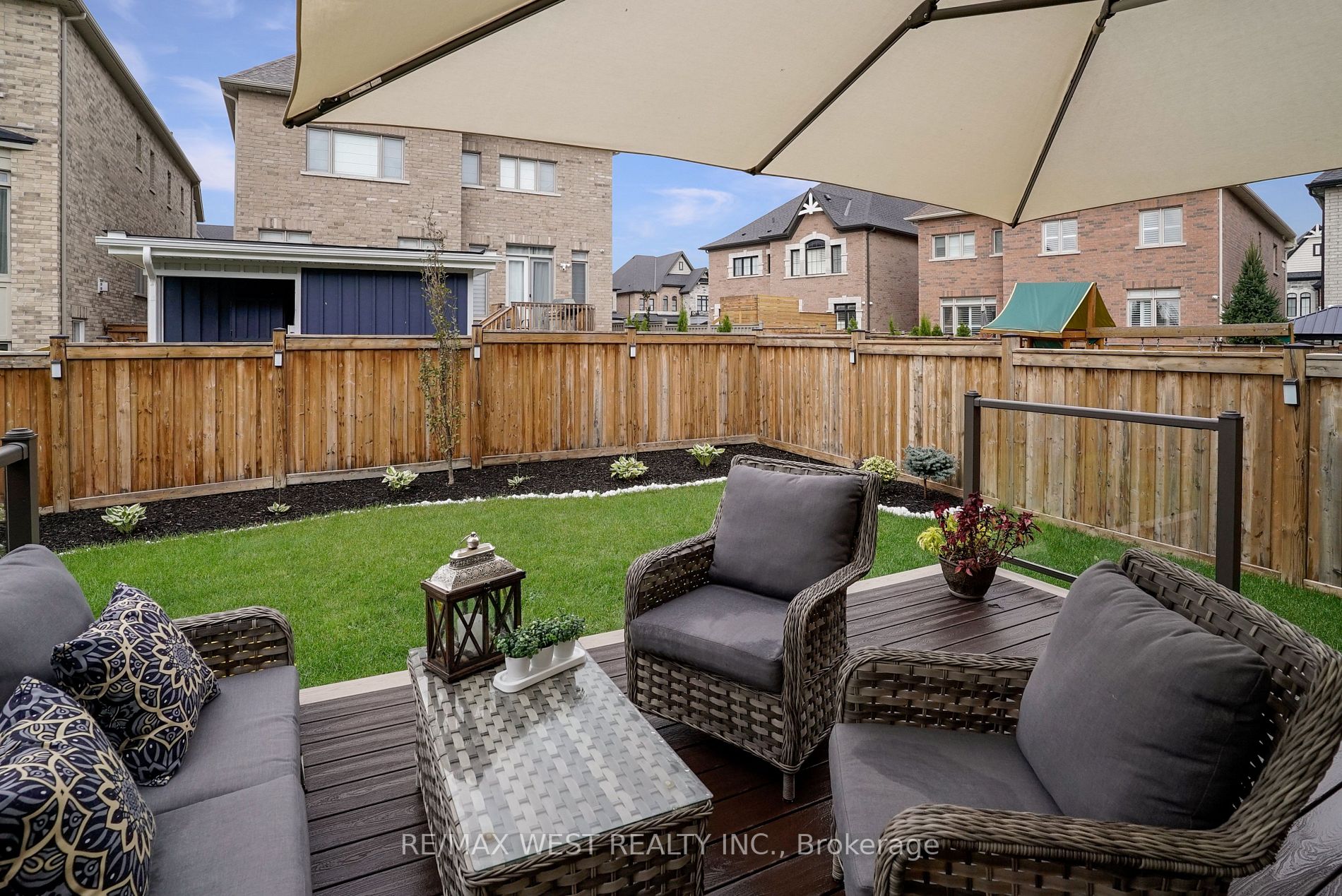 84 Zenith Ave