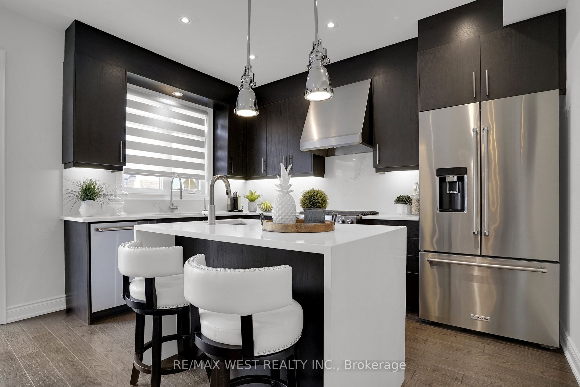 84 Zenith Ave