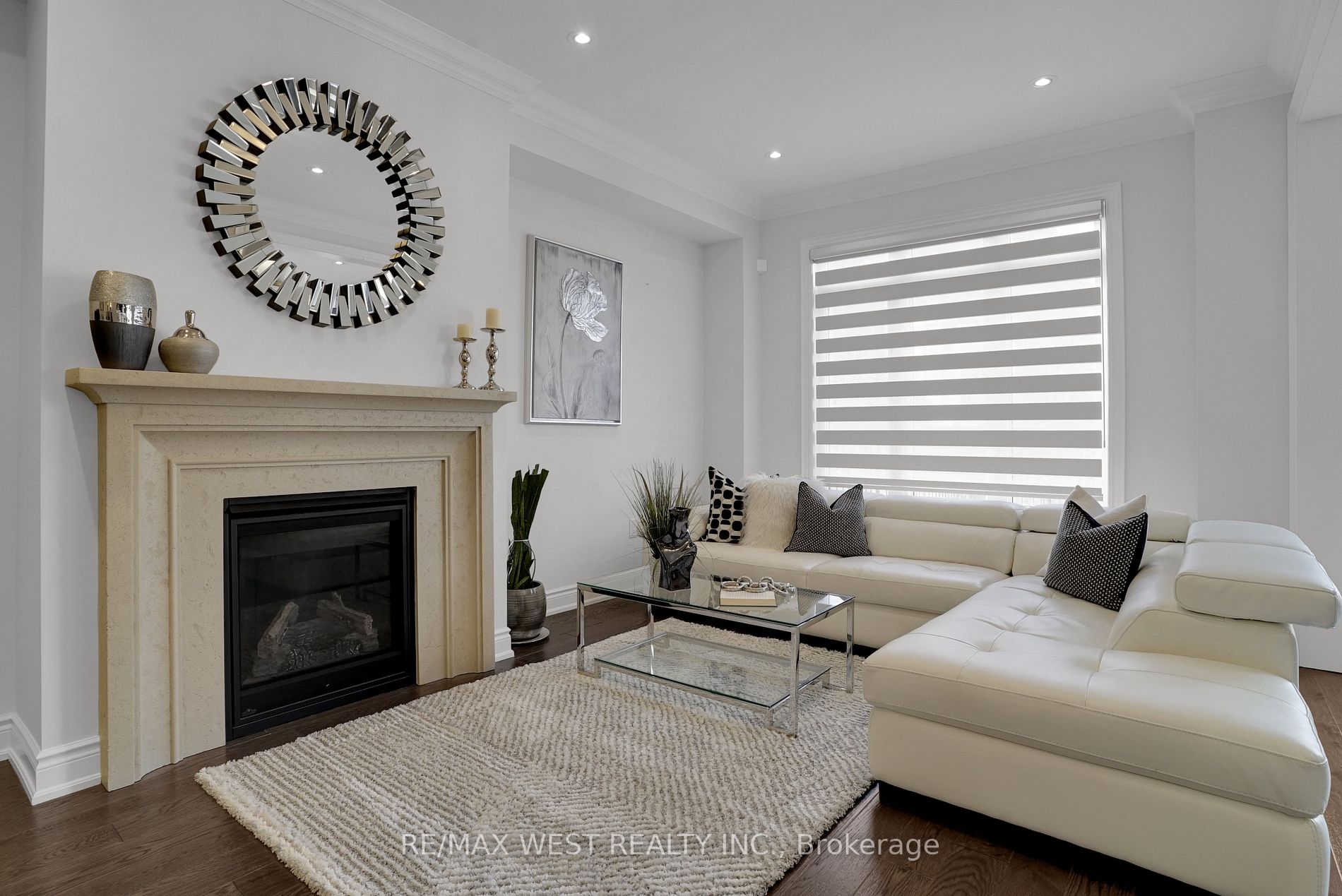 84 Zenith Ave