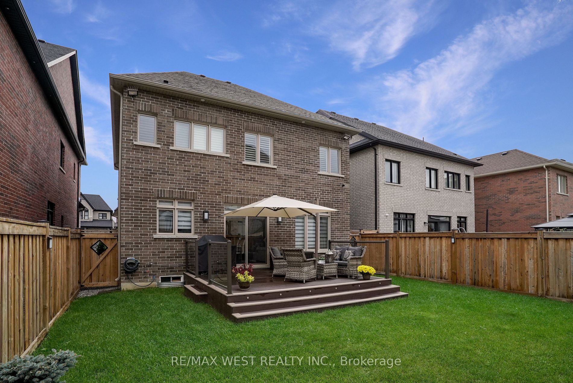 84 Zenith Ave