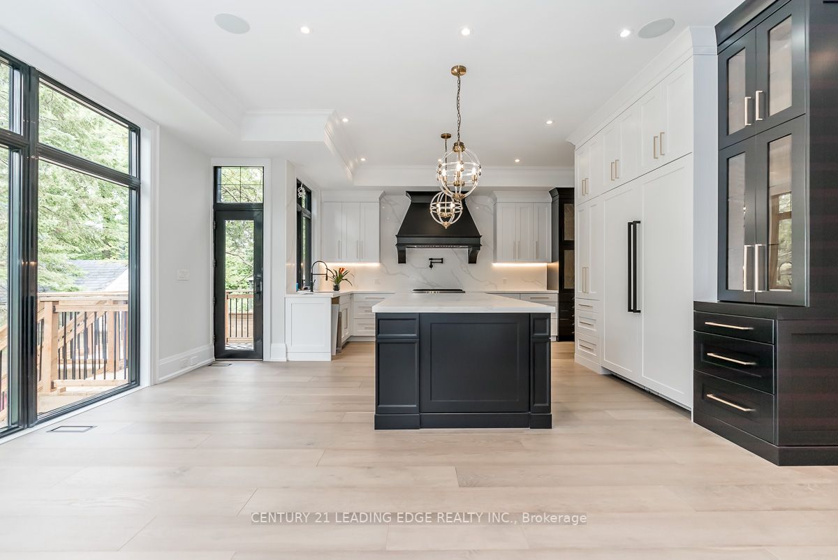 152 Wells St