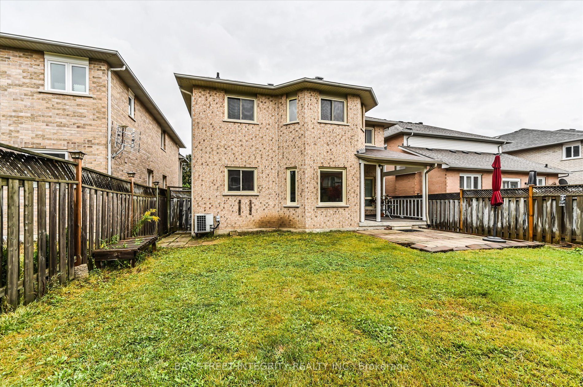 67 Grandlea Crescent