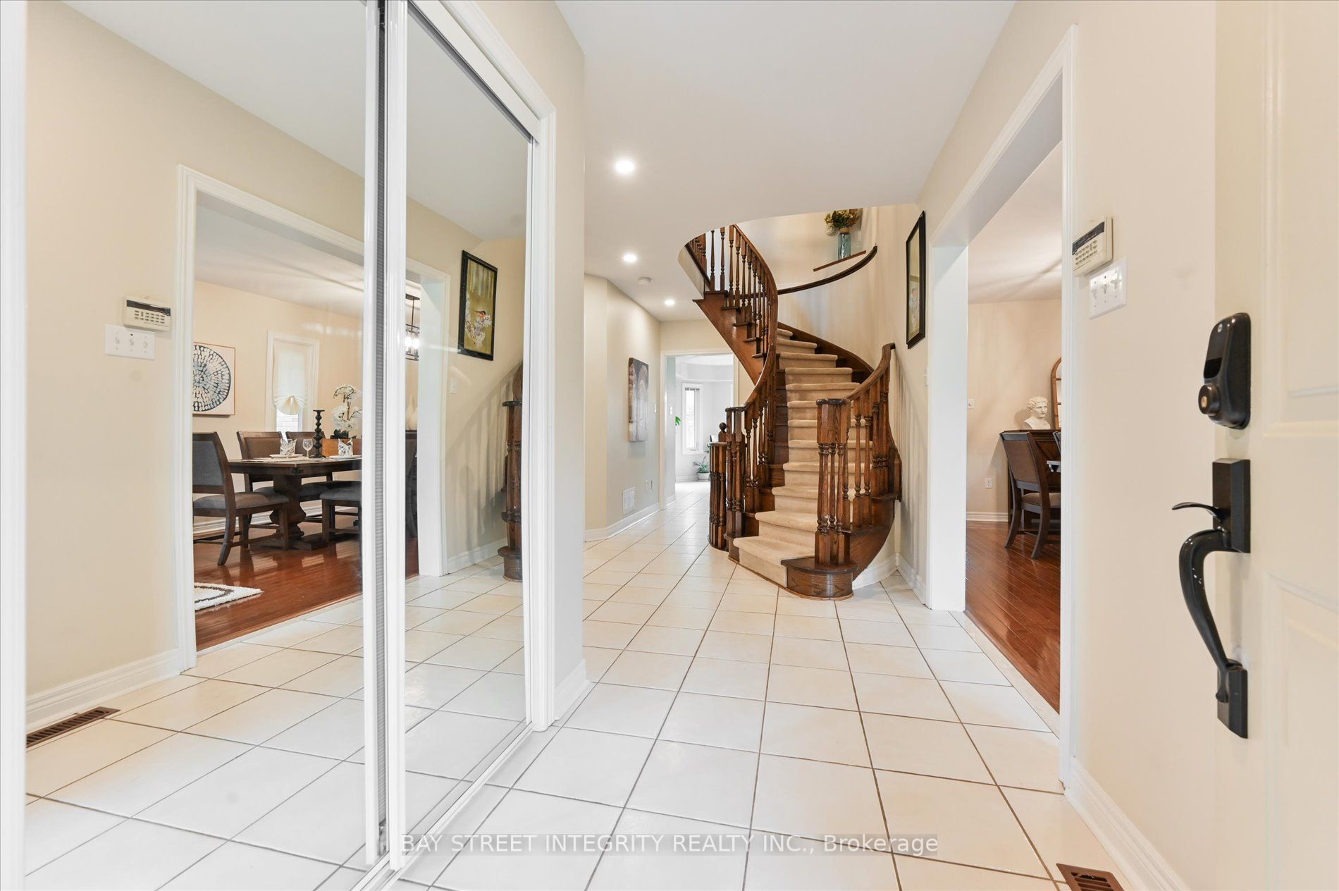 67 Grandlea Crescent