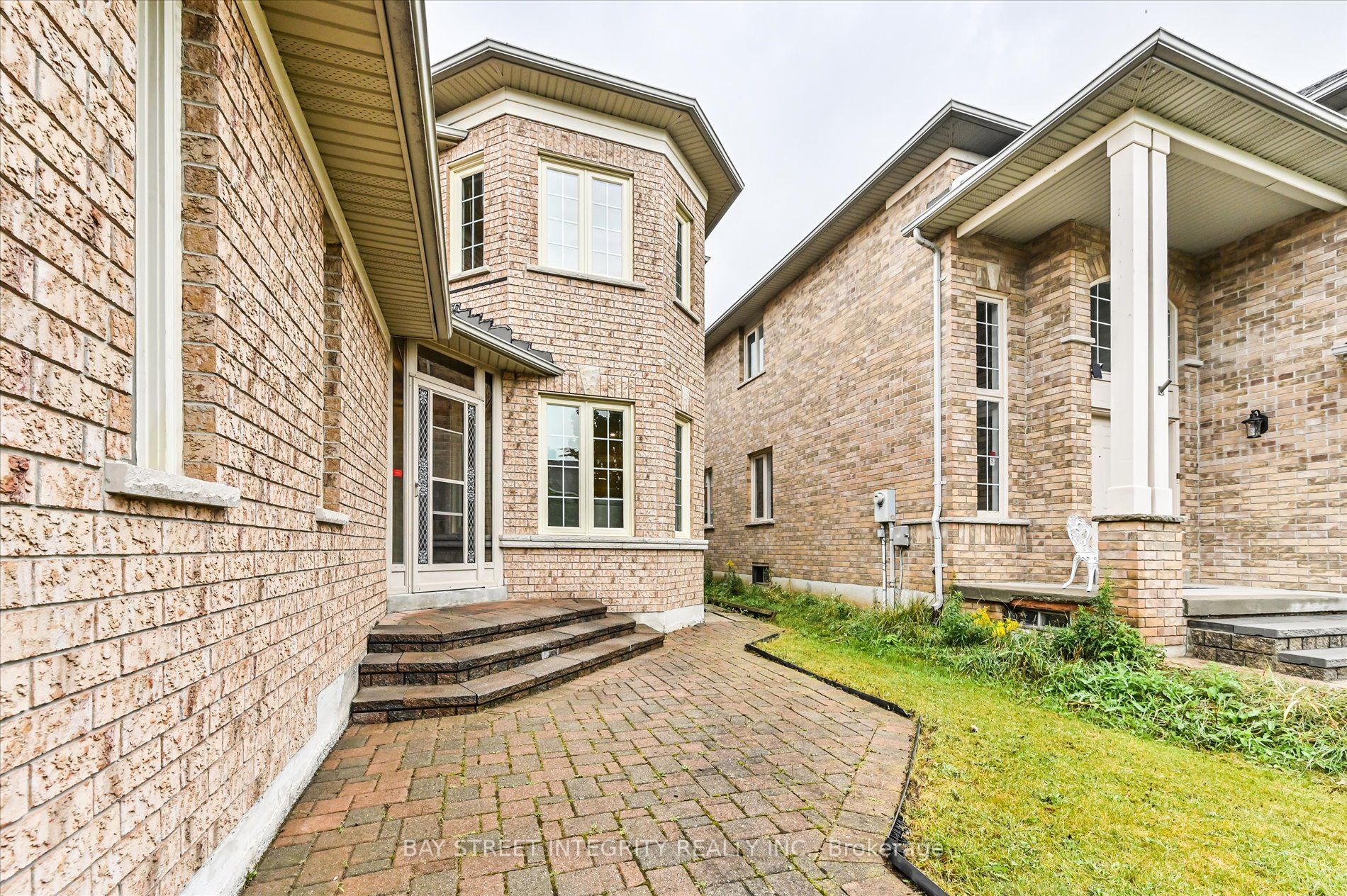 67 Grandlea Crescent