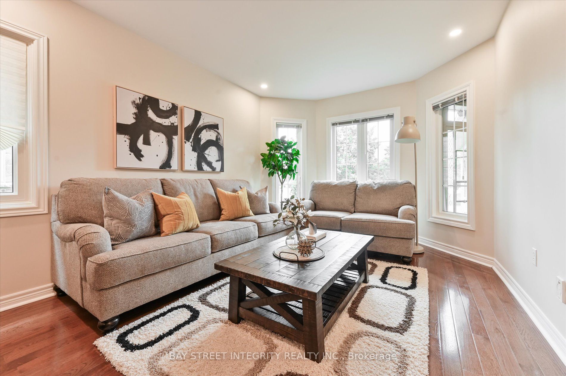 67 Grandlea Crescent
