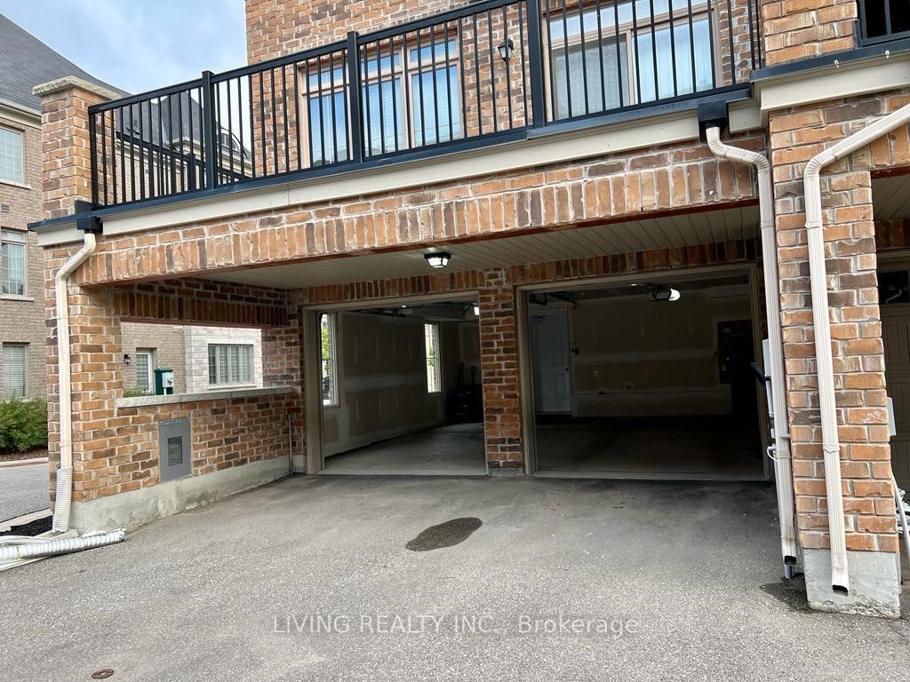 37 Rougeview Park Crescent
