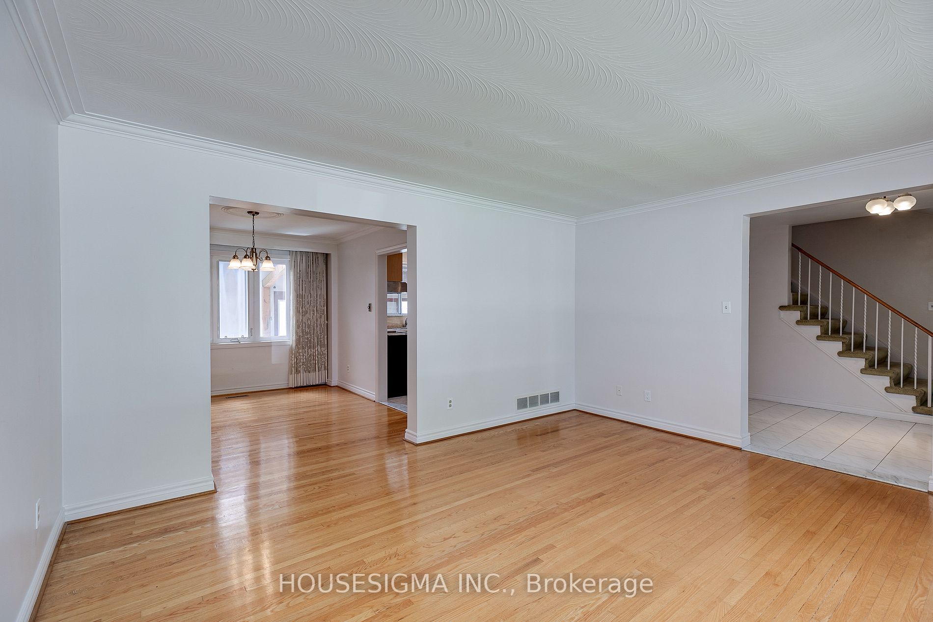 179 Oxford St