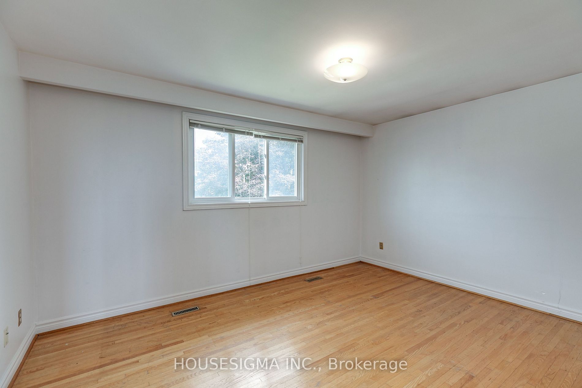 179 Oxford St
