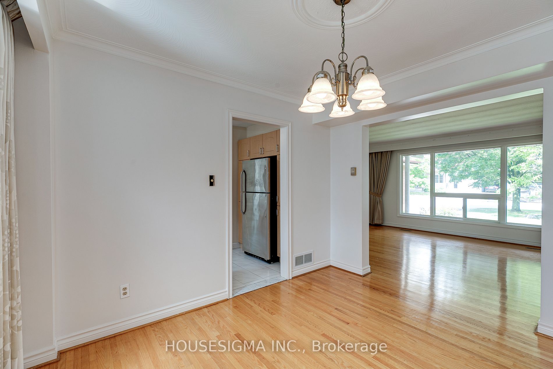 179 Oxford St