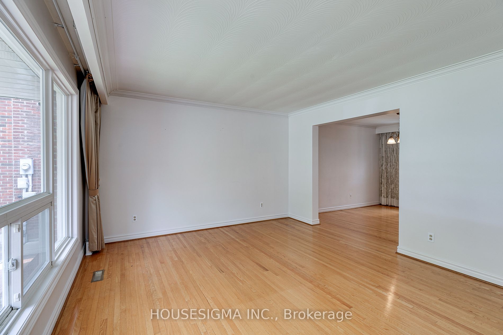 179 Oxford St