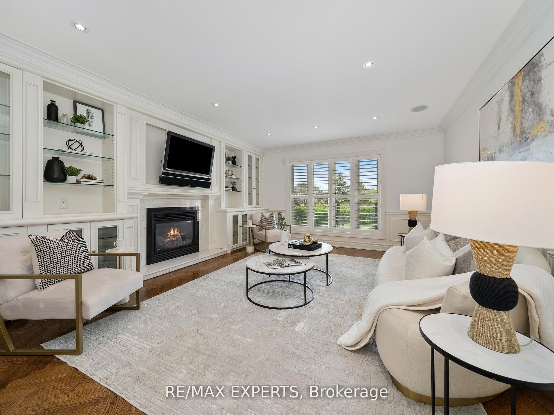 16 Noble St