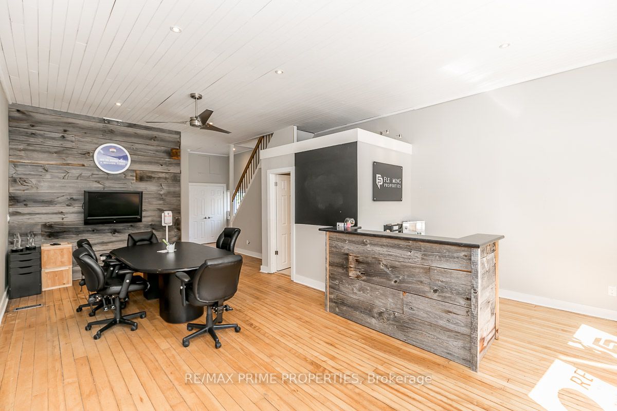 19108 Centre St, #Unit 1