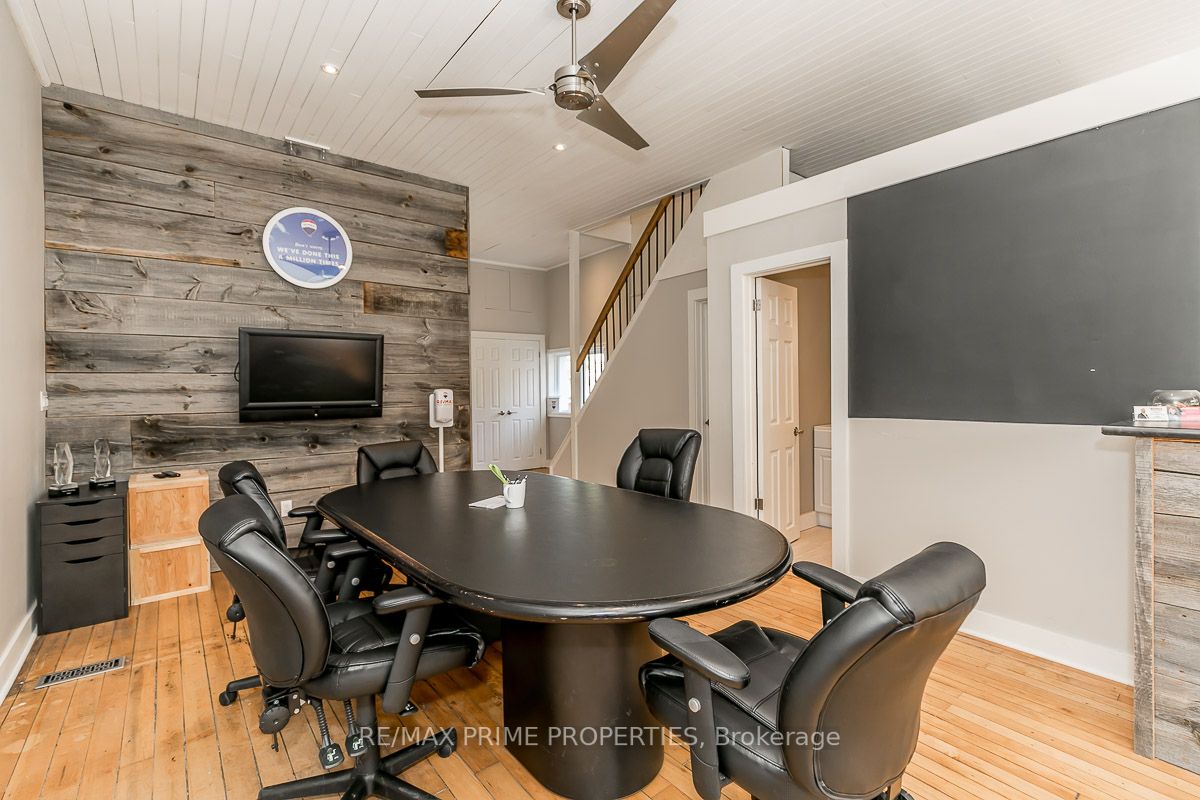 19108 Centre St, #Unit 1